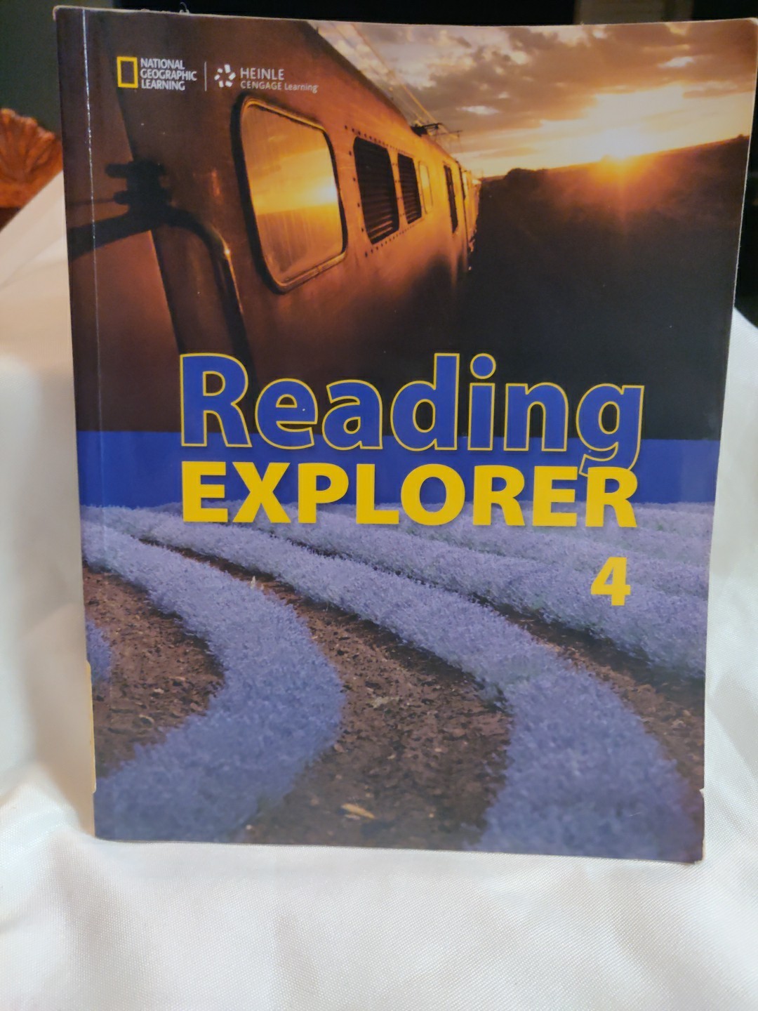 Reading Explorer 4 Heinle Cengage Learning by Paul Maclntyre