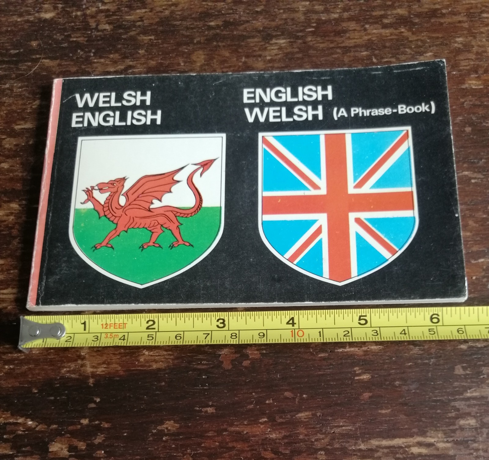 Vintage 1978 Welsh-English Revised Phrase Book, Degwel Owen, Celtic Educational