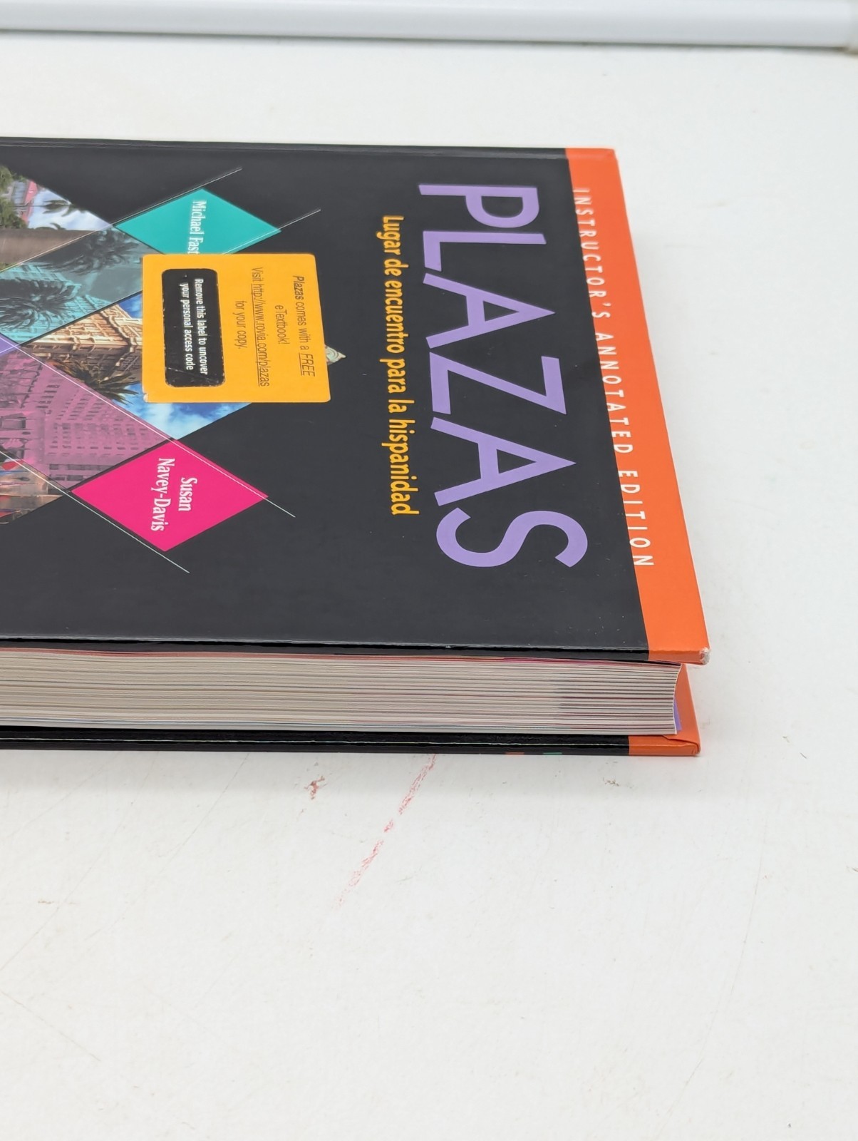 Plazas : Lugar de encuentro para la hispanidad 2001 Hardcover Instructor’s