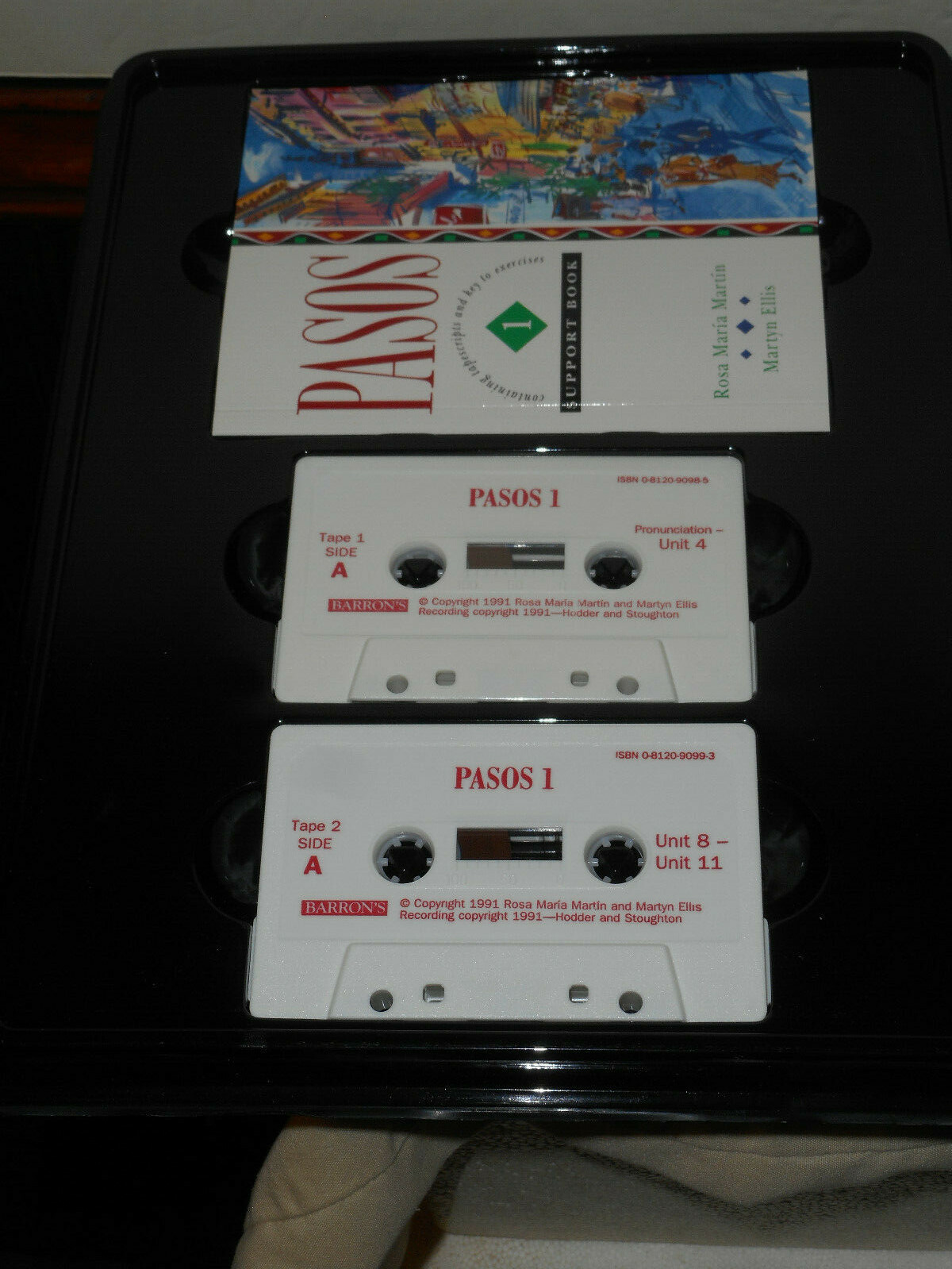 PASOS 1 First Course in Spanish Rosa Maria Martin Cassette Tapes & Study Books