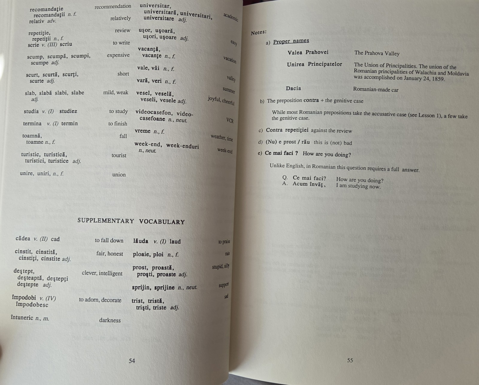Romanian Textbook by Alexandra Roceric Eastern European Language Study
