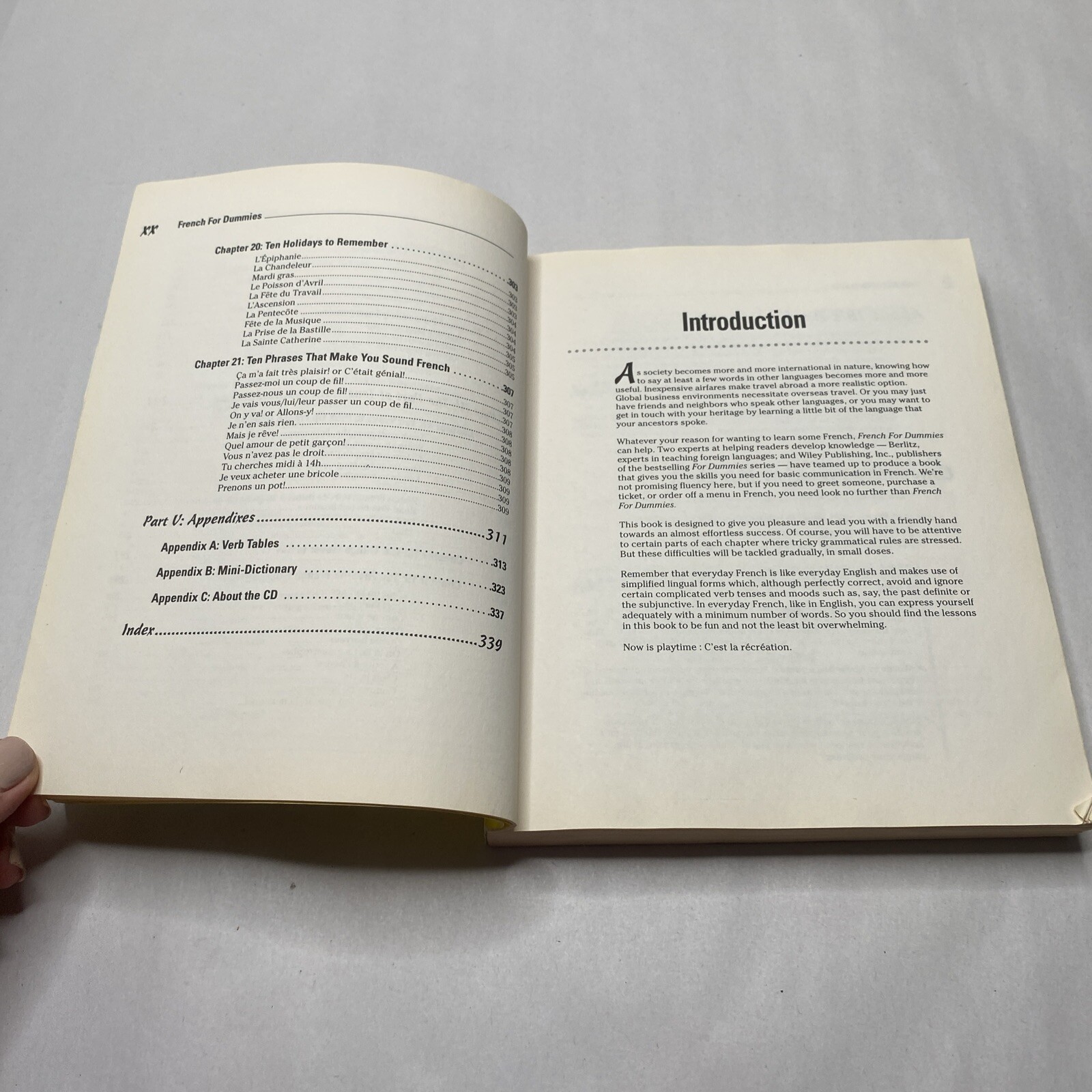 French for Dummies by Michelle M. Williams, Dodi-Katrin Schmidt and Dominique…