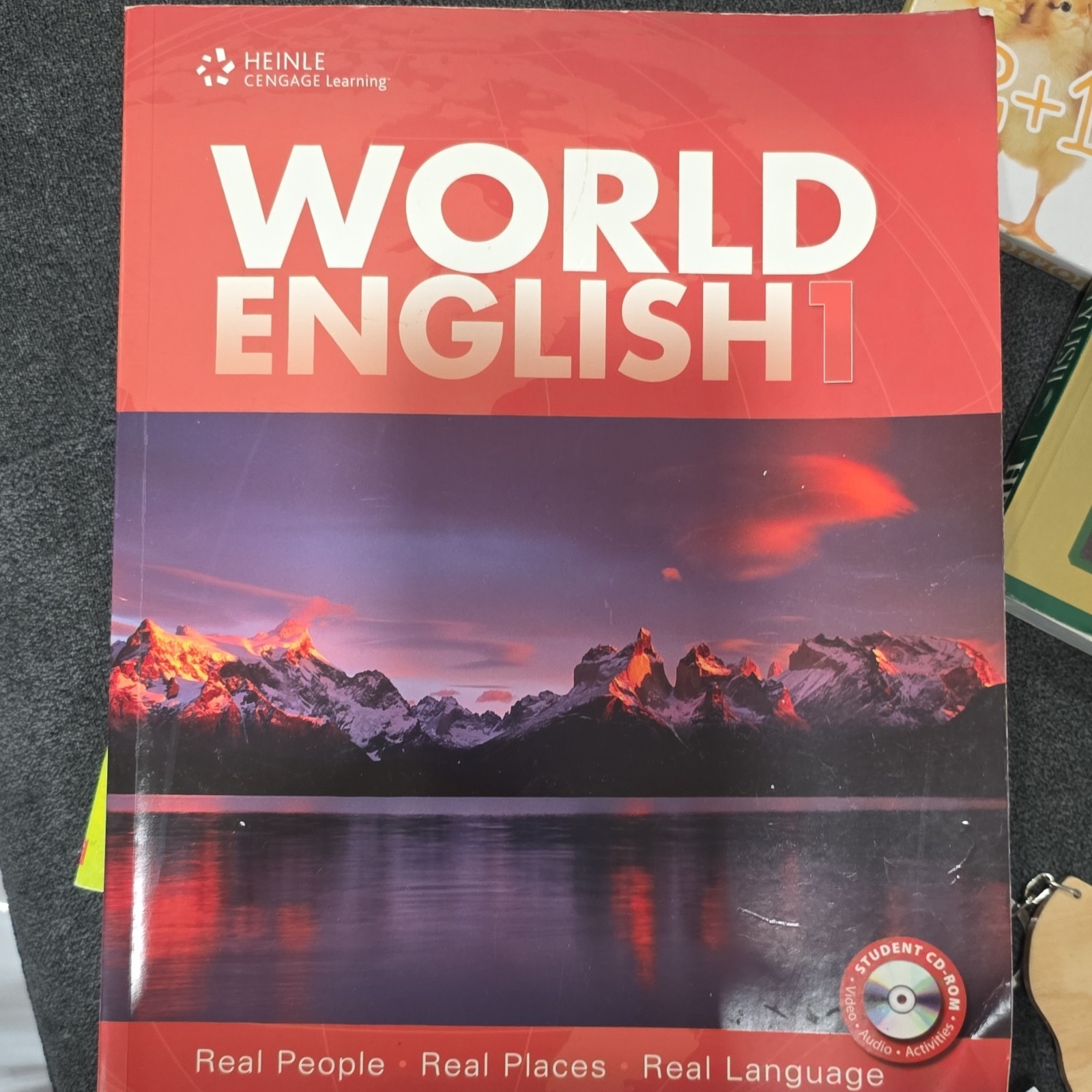 Heinle Cengage Learning World English 1 Student Book & CD-ROM Milner A1 Beginner