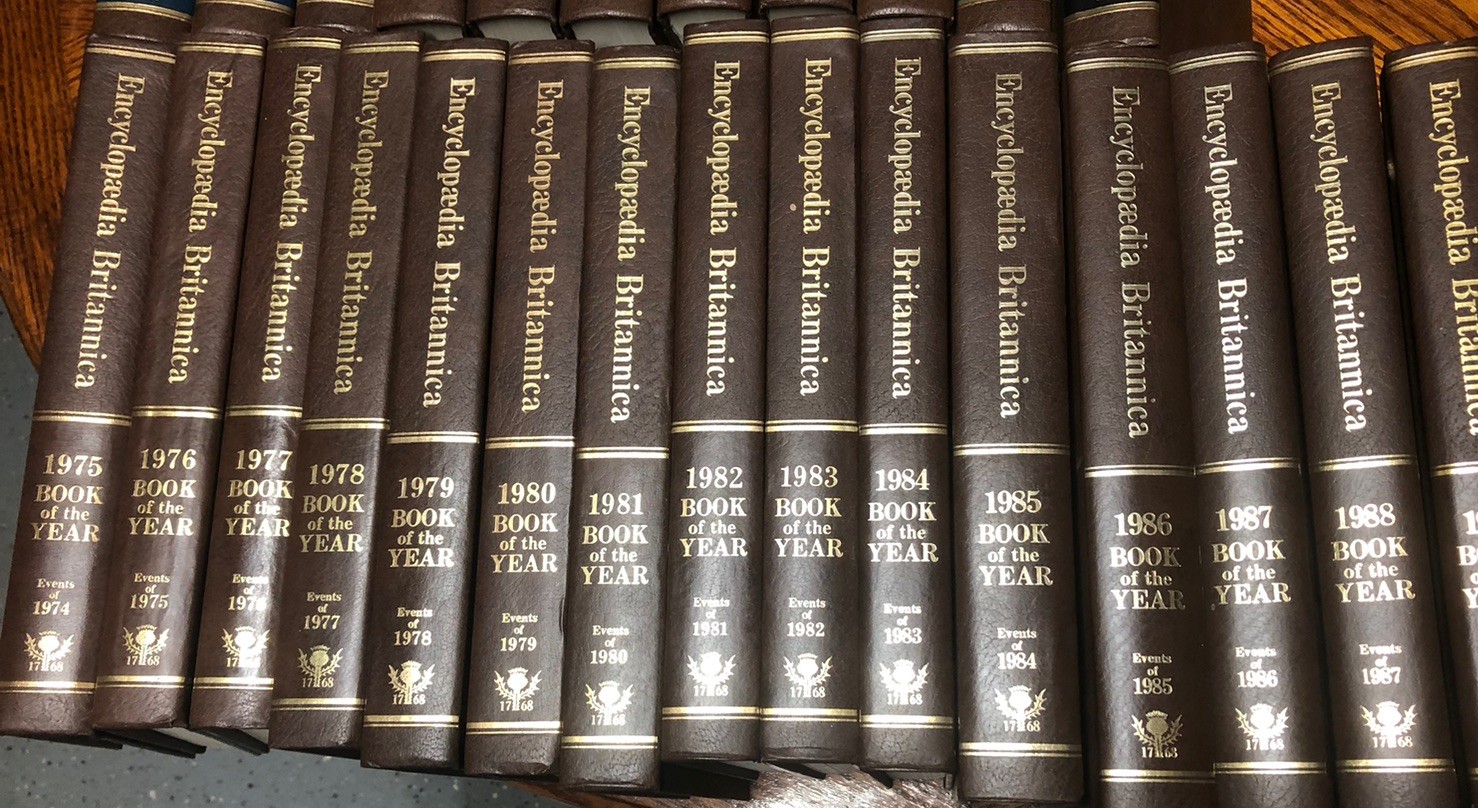 Britannica Book Of The Year 1975-1989 Events From Hardback Leather Set Of 15
