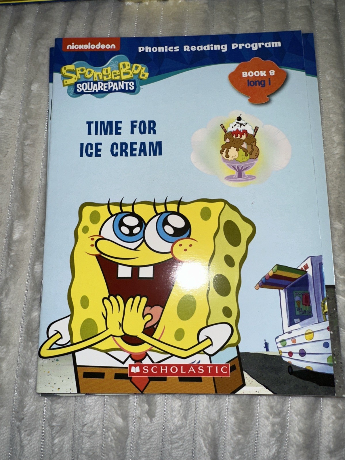 SCHOLASTICS LEARN TO READ WITH SPONGEBOB A PHONICS READING PROGRAM