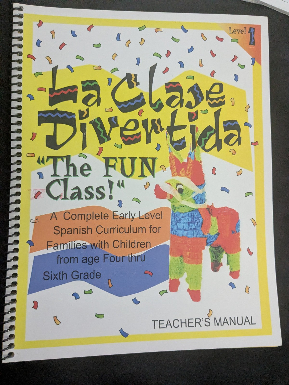 Elementary Spanish La Clase Divertida Complete Level 1 +Materials for 3 Students