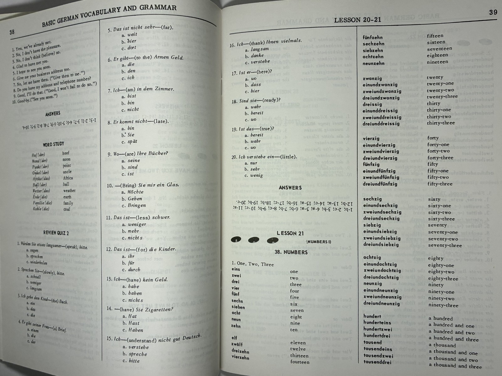 VINTAGE GERMAN LANGUAGE COURSE BOX SET. 4 33-1/3 Vinyl Albums & 2 Books. 1950s.