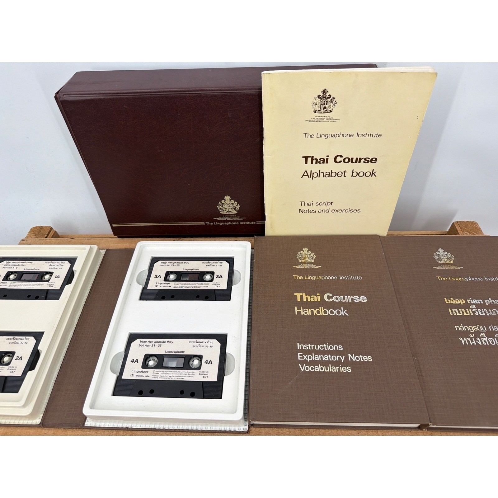 Vintage Linguaphone Institute Thai Course 4 Cassettes Books Case 1984 Language
