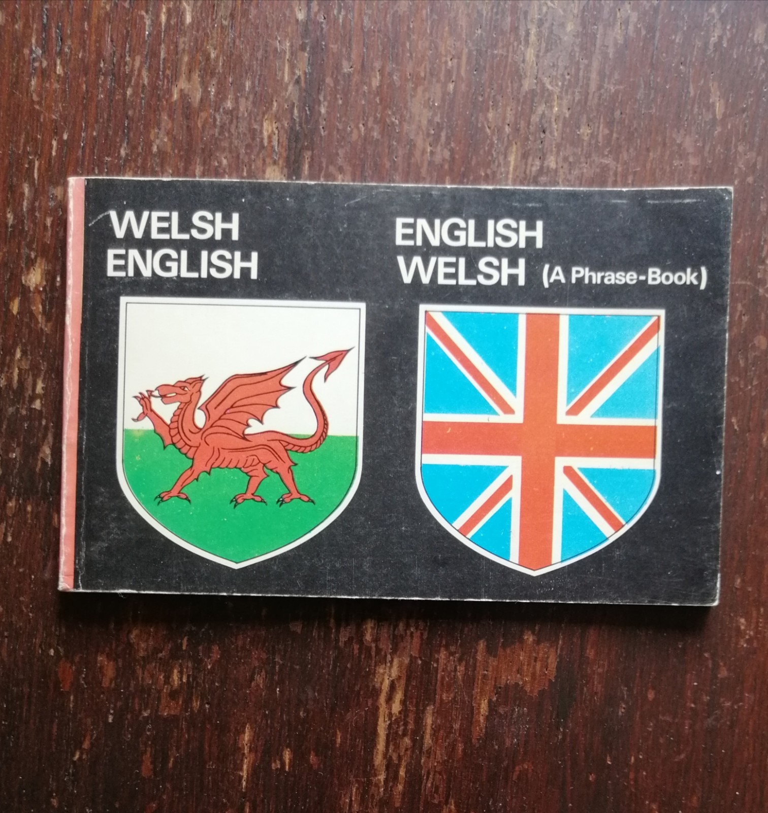 Vintage 1978 Welsh-English Revised Phrase Book, Degwel Owen, Celtic Educational