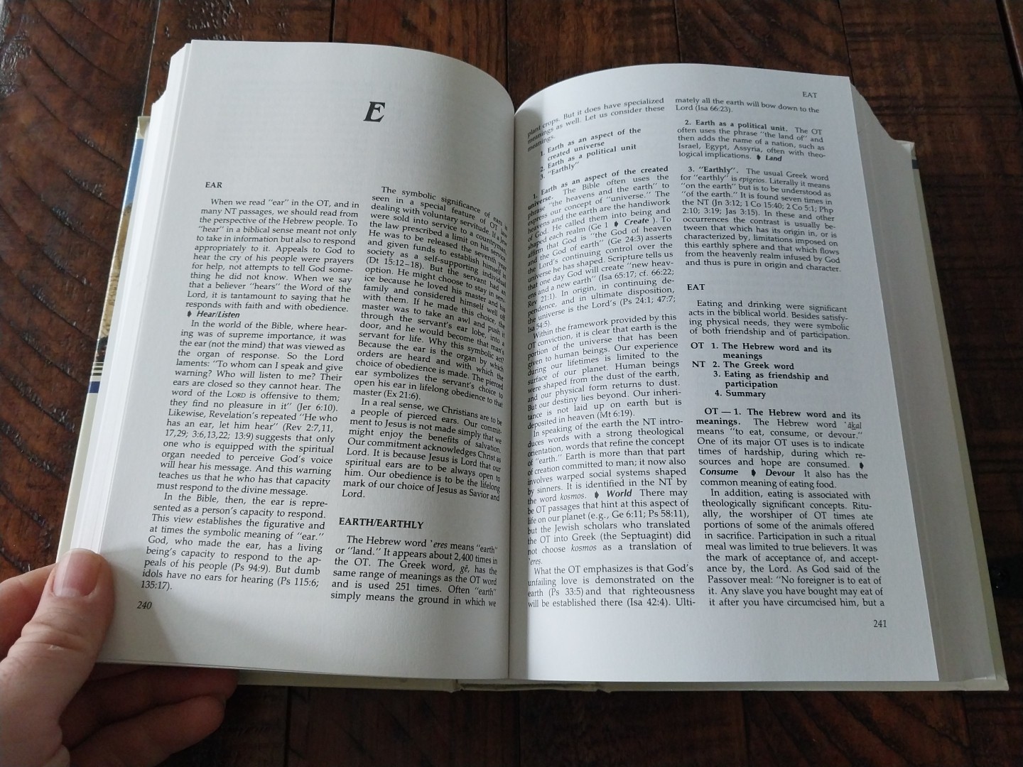 Zondervan’s Understand the Bible Reference Ser.: New International Encyclopedia