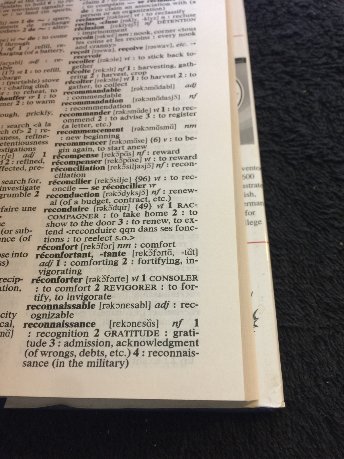 Merriam-Webster’s French-English Dictionary by Merriam-Webster (2000, Trade…
