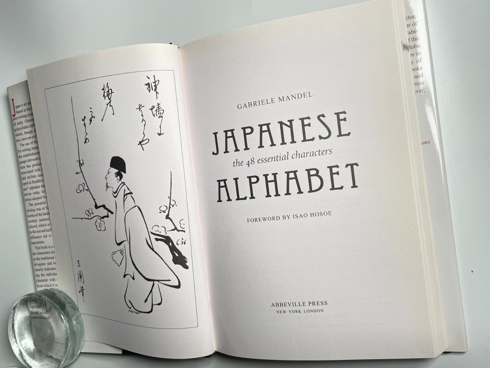 Japanese Alphabet: The 48 Essential Characters, Like New Condition