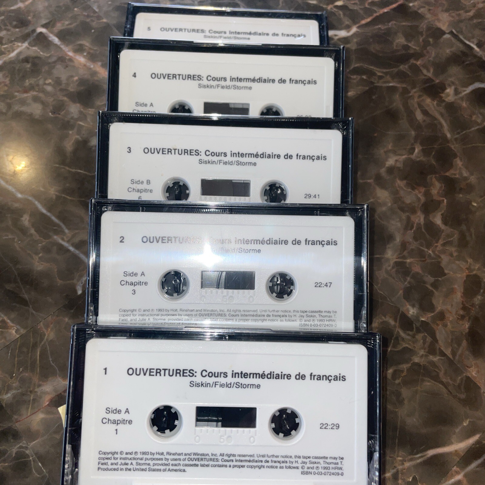 OUVERTURES: COURS INTERMEDIARE DE FRANCAIS College Cassette Lesson