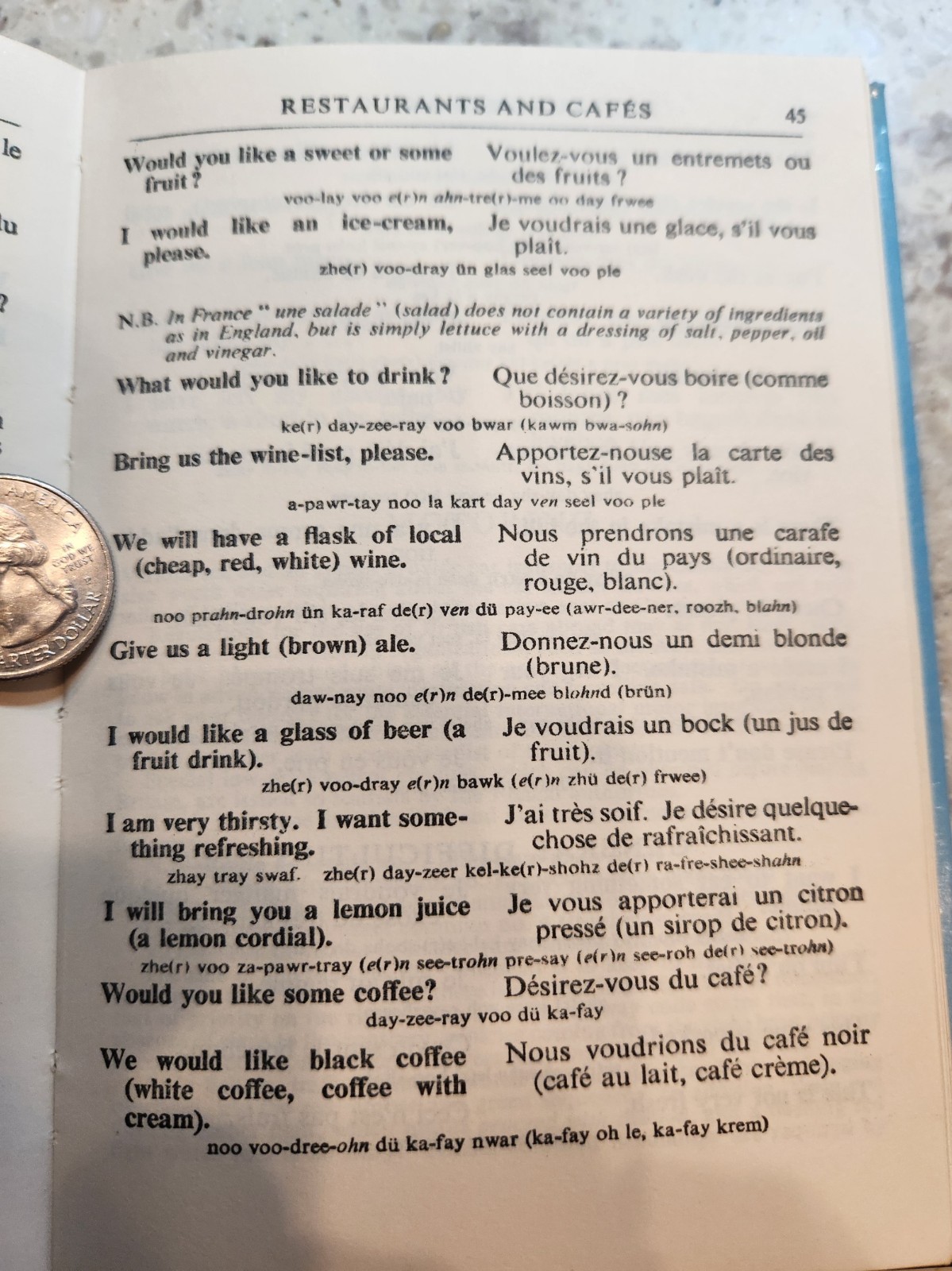Collins Phrase Book [English to French] for travelers abroad HB 1966 Vintage