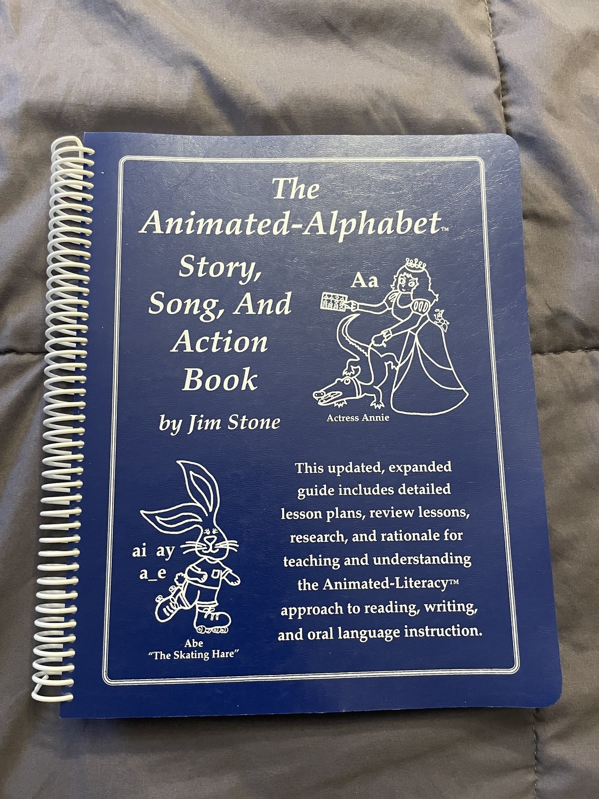 The Animated-Alphabet Story, Song, And Action Book Language Course Workbook