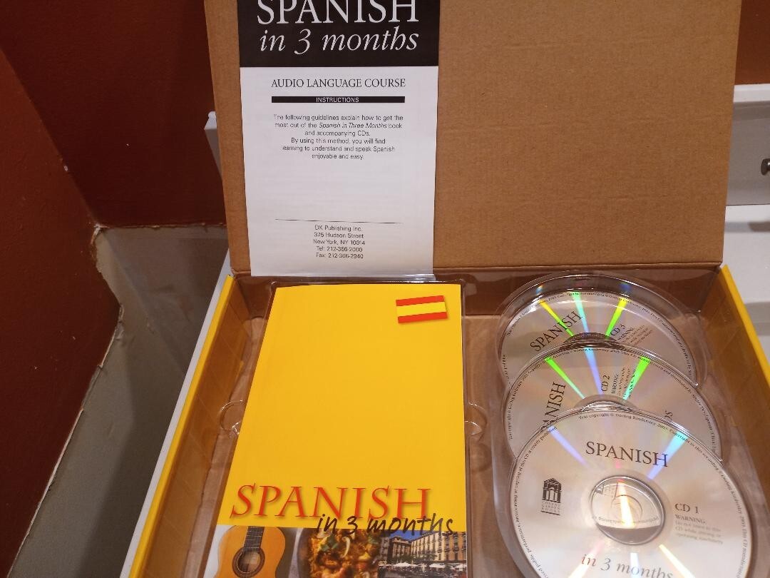 Learn Spanish In 3 Months/CD Language Course( Covent Garden Books/Sterling 776)!