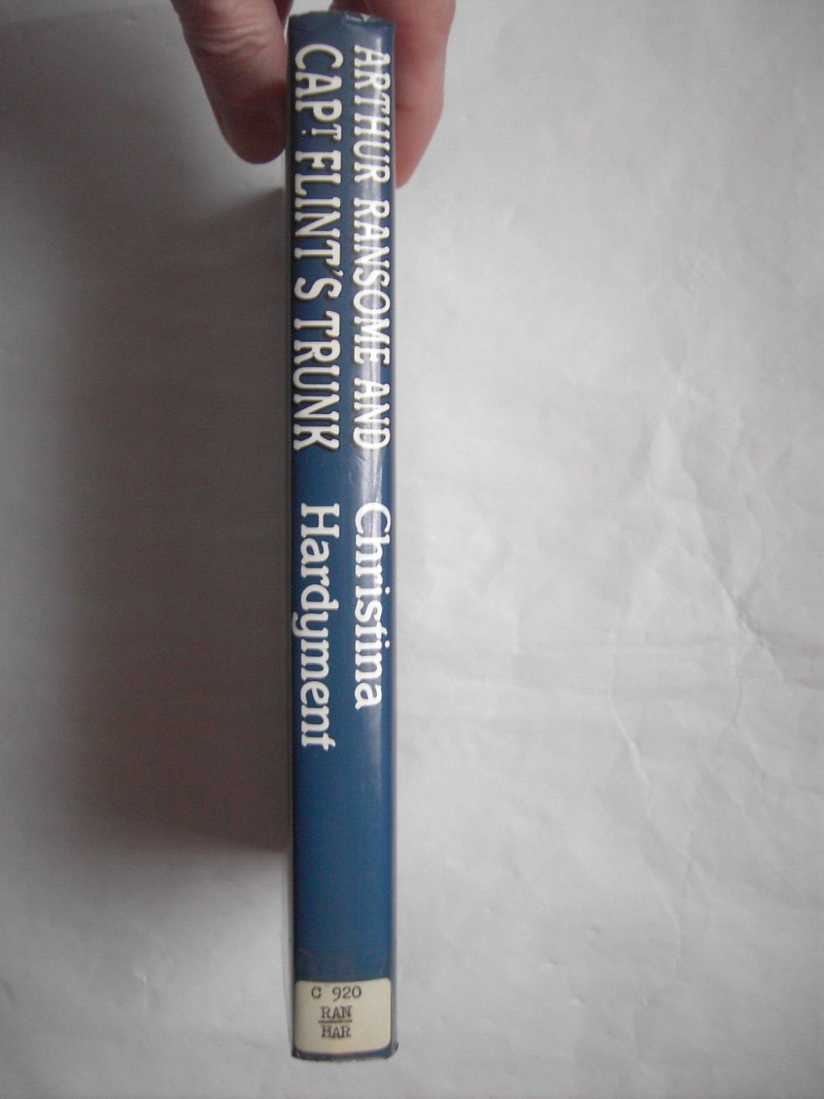 Arthur Ransome and Captain Flint’s Trunk, Christina Hardyment. UNREAD COPY.