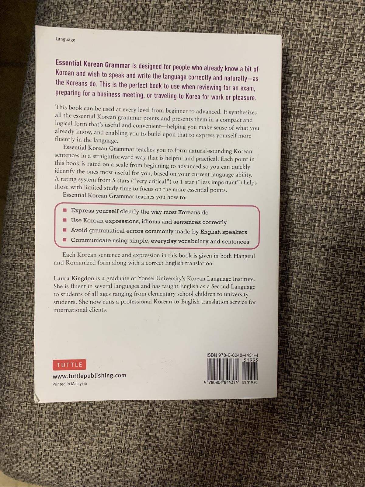Essential Korean Grammar : Guide to Speaking and Writing Korean (PB)