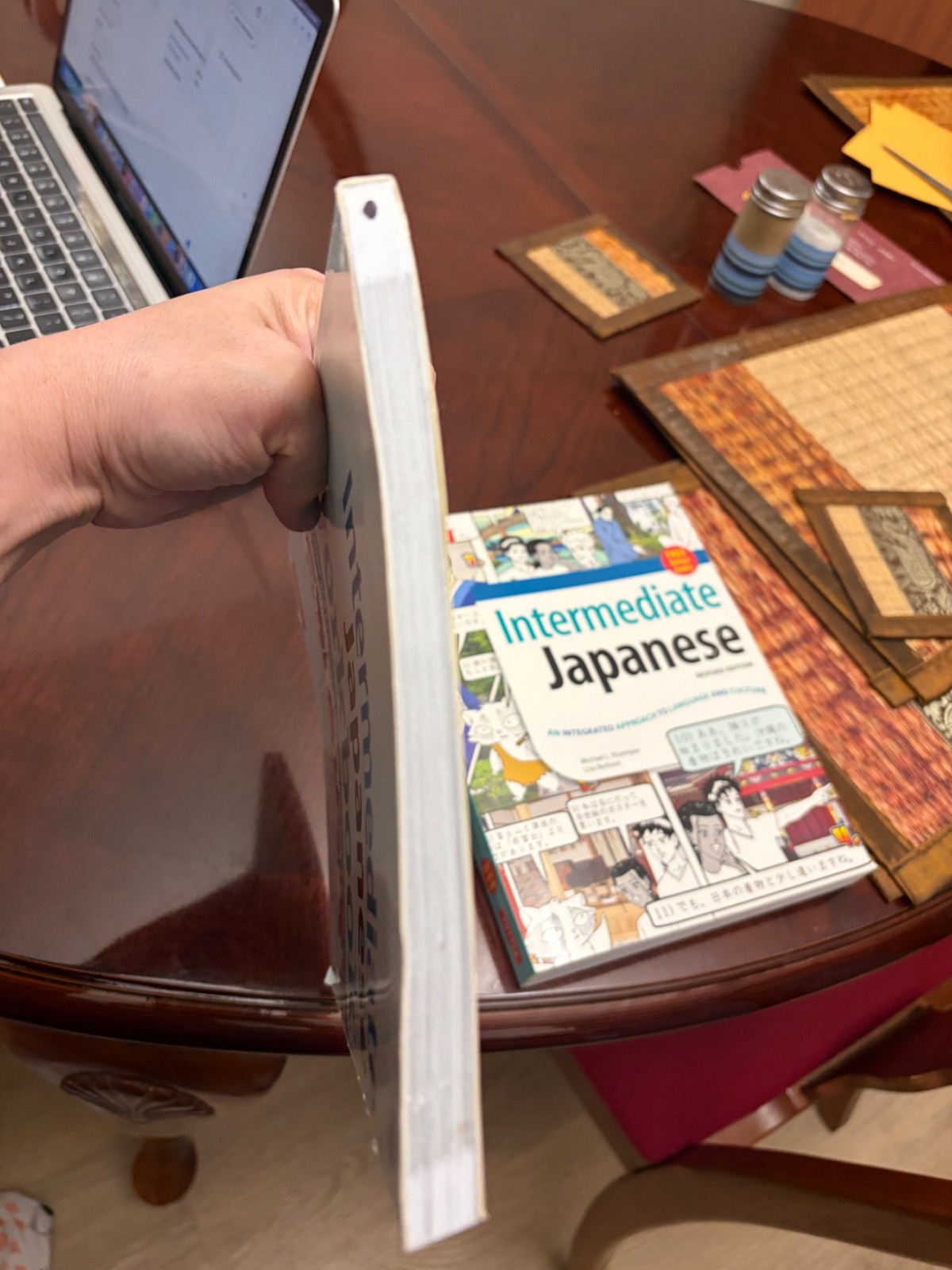 Intermediate Japanese an integrated approach to language textbook+ workbook 2022