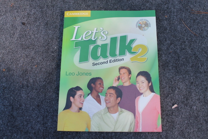 CAMBRIDGE LET’S TALK 2 – JONES, LEO