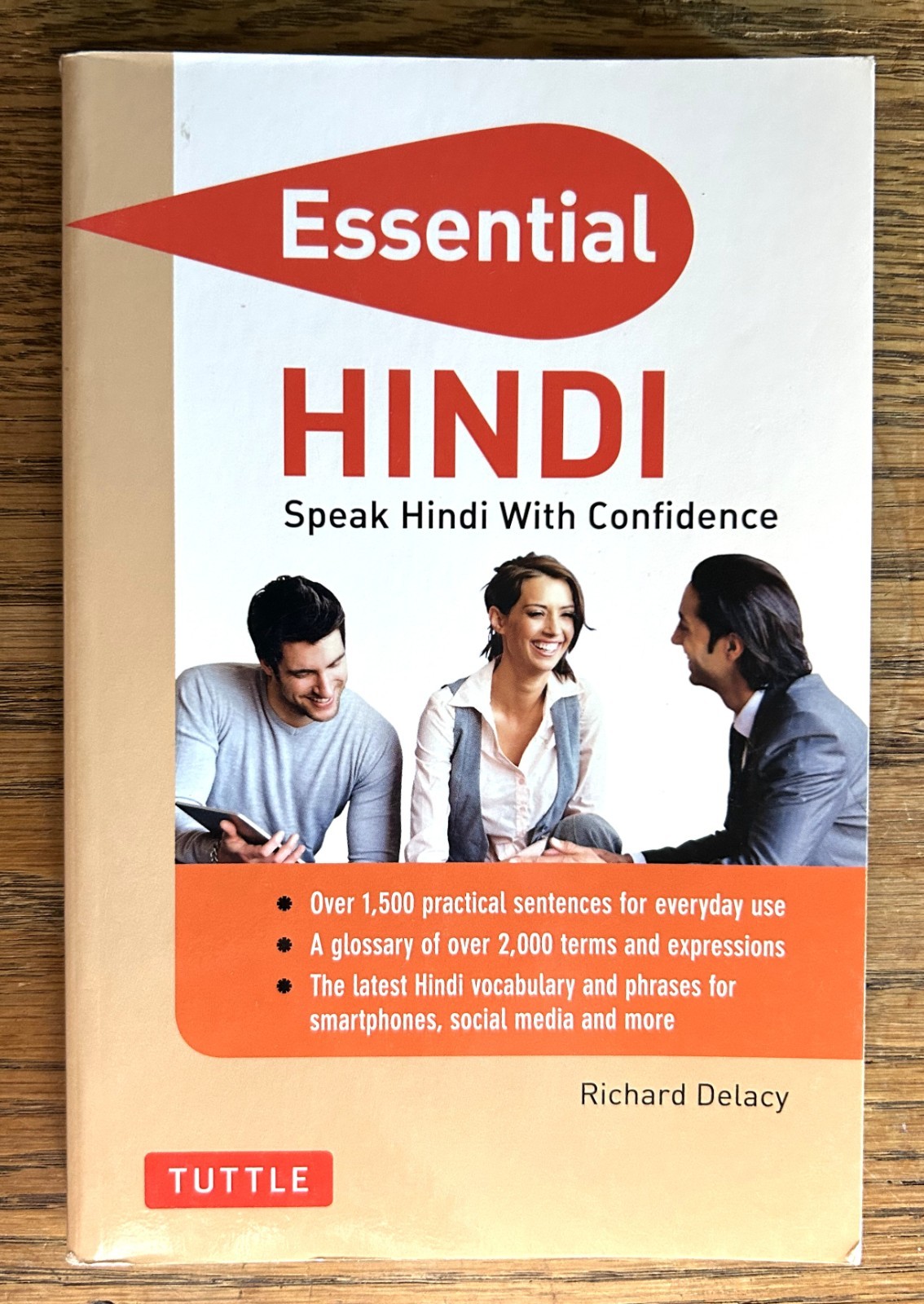 Essential Hindi Speak Hindi with Confidence Richard Delacy Tuttle PB 2014