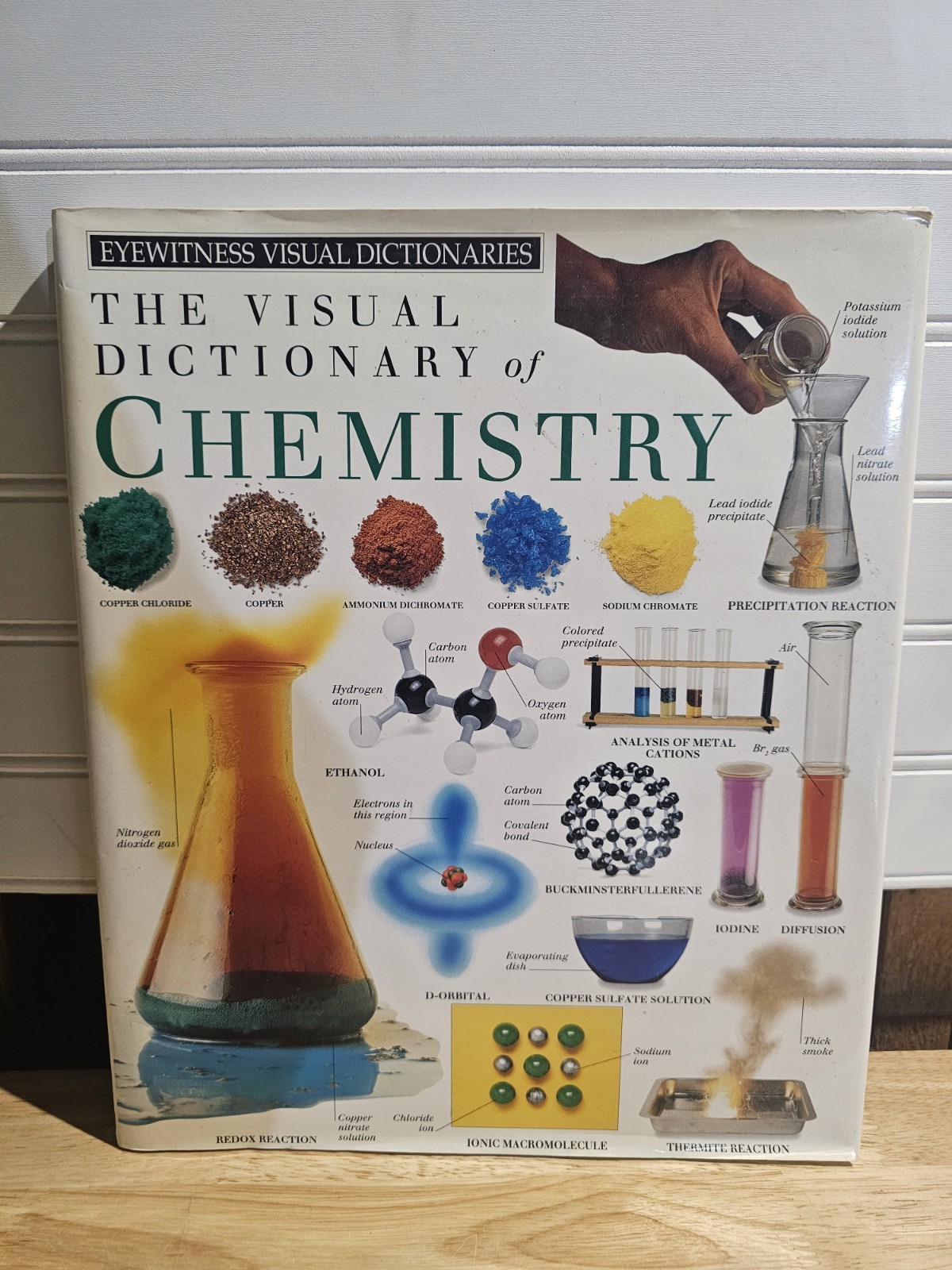 CHEMISTRY (DK VISUAL DICTIONARIES) By Jack Challoner – Hardcover