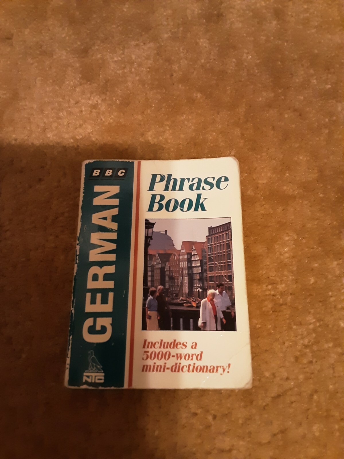 BBC German Phrase Book Paperback Christopher Naylor. Cur4