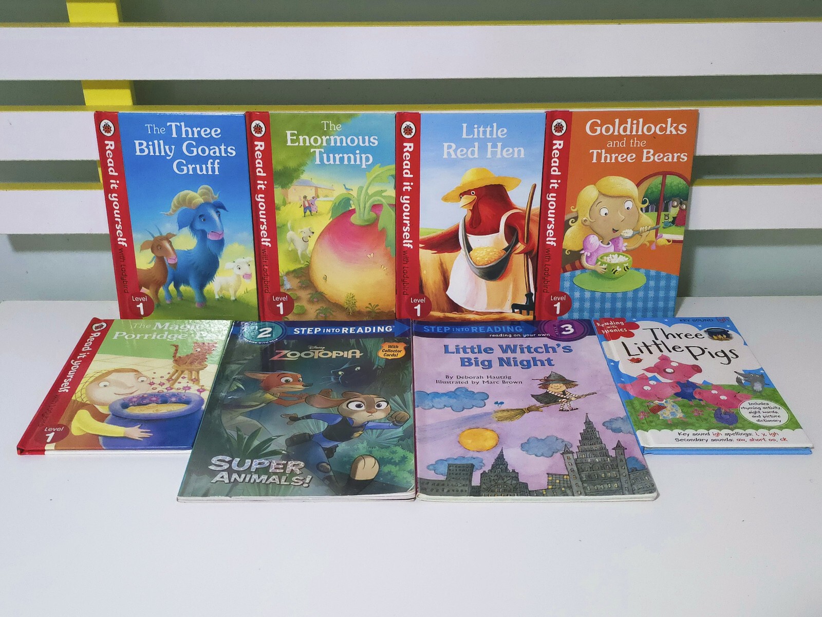 Lot of 23x Mixed Children’s Readers: Ladybird, Harper, Simon Spotlight & More!