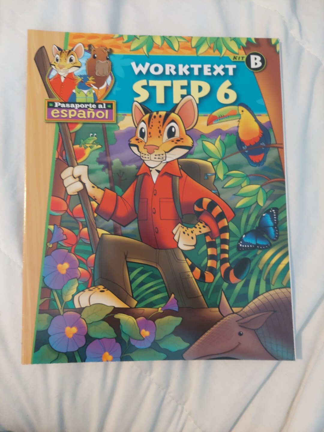 Bob Jones Elementary Spanish- Pasaporte al Español Worktext Step 6 (Kit B) NEW