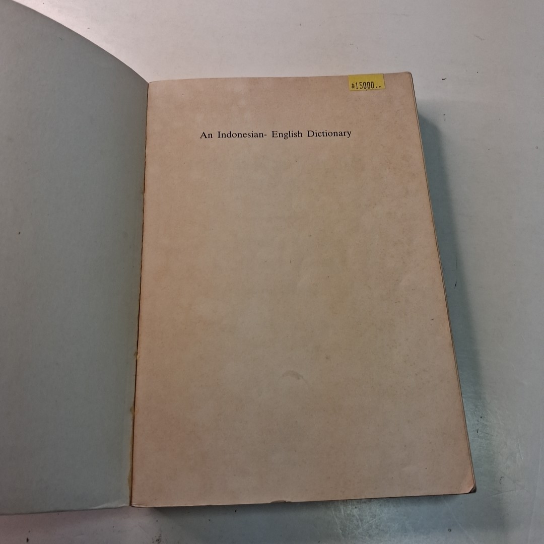 An Indonesian-English Dictionary by John M. Echols & Hassan Shadily TPB 1985