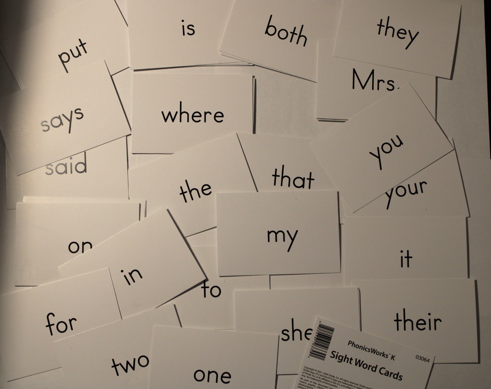 K12 PhonicsWorks Basic Sight Word Cards for Grade K