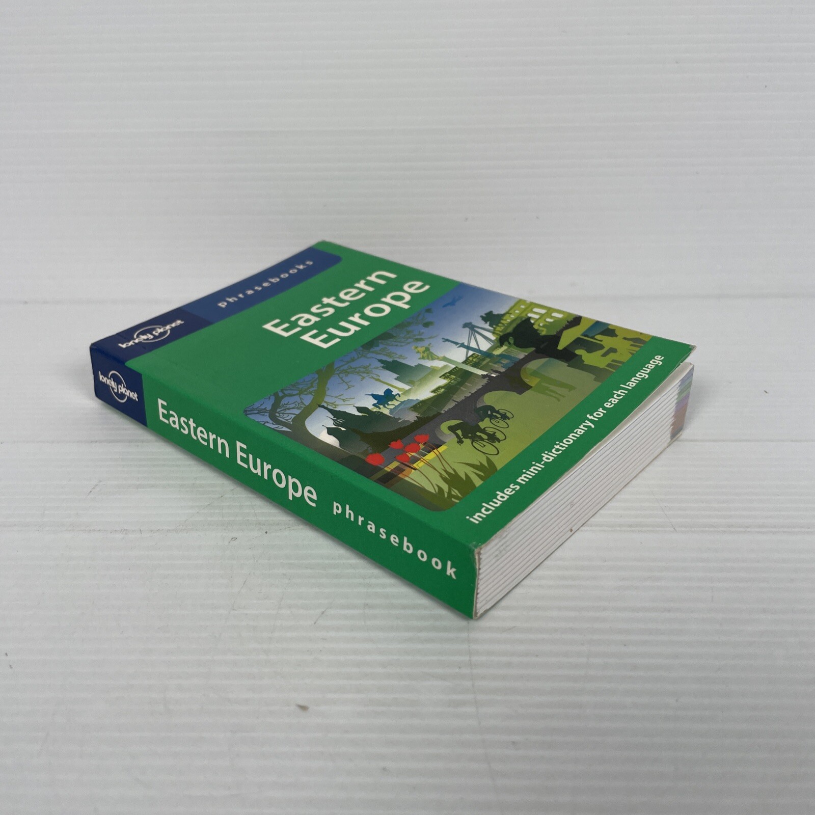 LONELY PLANET – Eastern Europe Phrasebook (Lonely Planet) 4th Edition