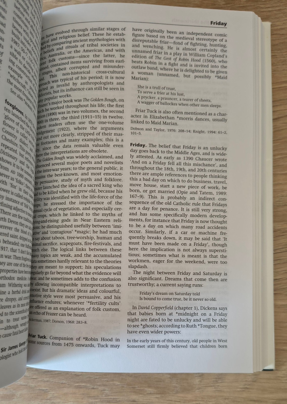 A Dictionary of English Folklore, Oxford 2000 Hardcover Edition, Simpson & Roud
