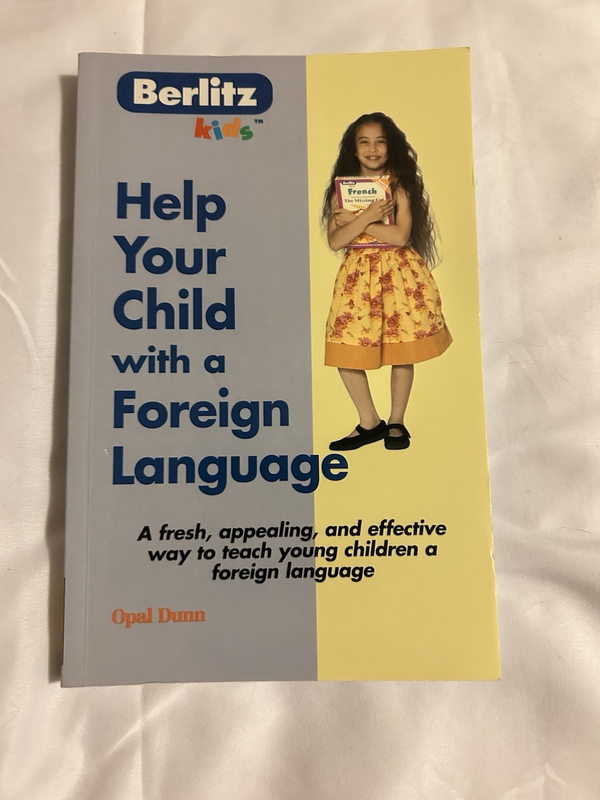 Berlitz Kids Spanish Set 1998 3 Books Cassette Tape Flash cards