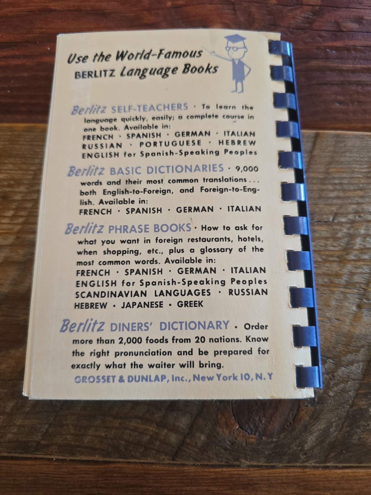 Vintage 1959 Berlitz Scandinavian Danish Norwegian Swedish Phrase Book Softcover