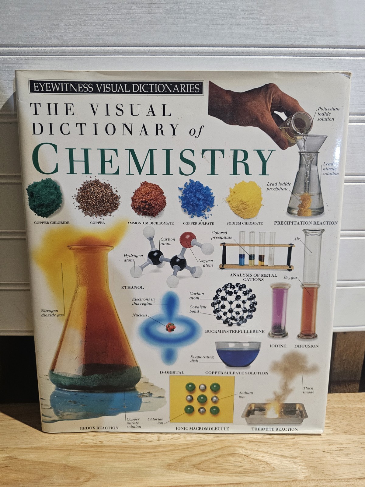 CHEMISTRY (DK VISUAL DICTIONARIES) By Jack Challoner – Hardcover