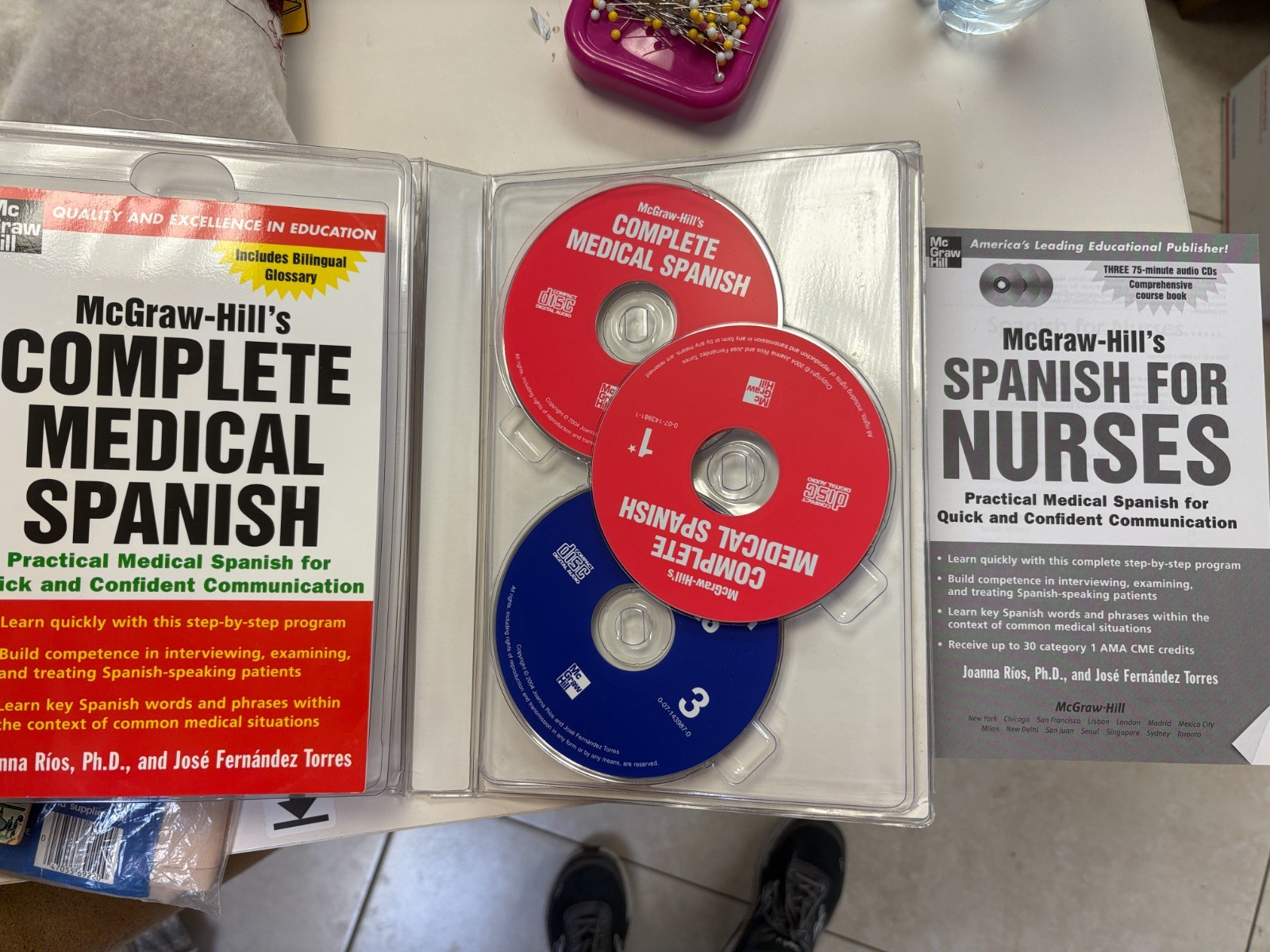 MCGRAW-HILL’S SPANISH FOR NURSES : A PRACTICAL COURSE FOR By Joanna Rios