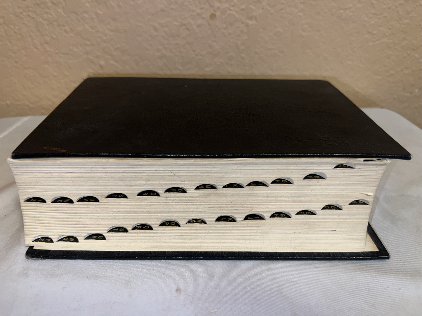 Cassells Spanish-English, English-Spanish Dictionary – Hardcover – 1968 Vintage