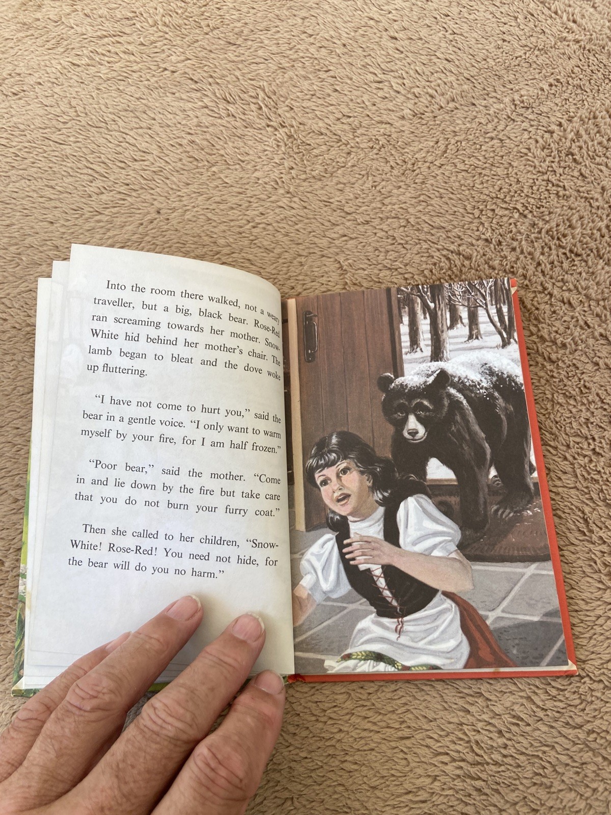 LADYBIRD BOOK – Well Loved Tales: Snow White and Rose Red 15p 606d WLT