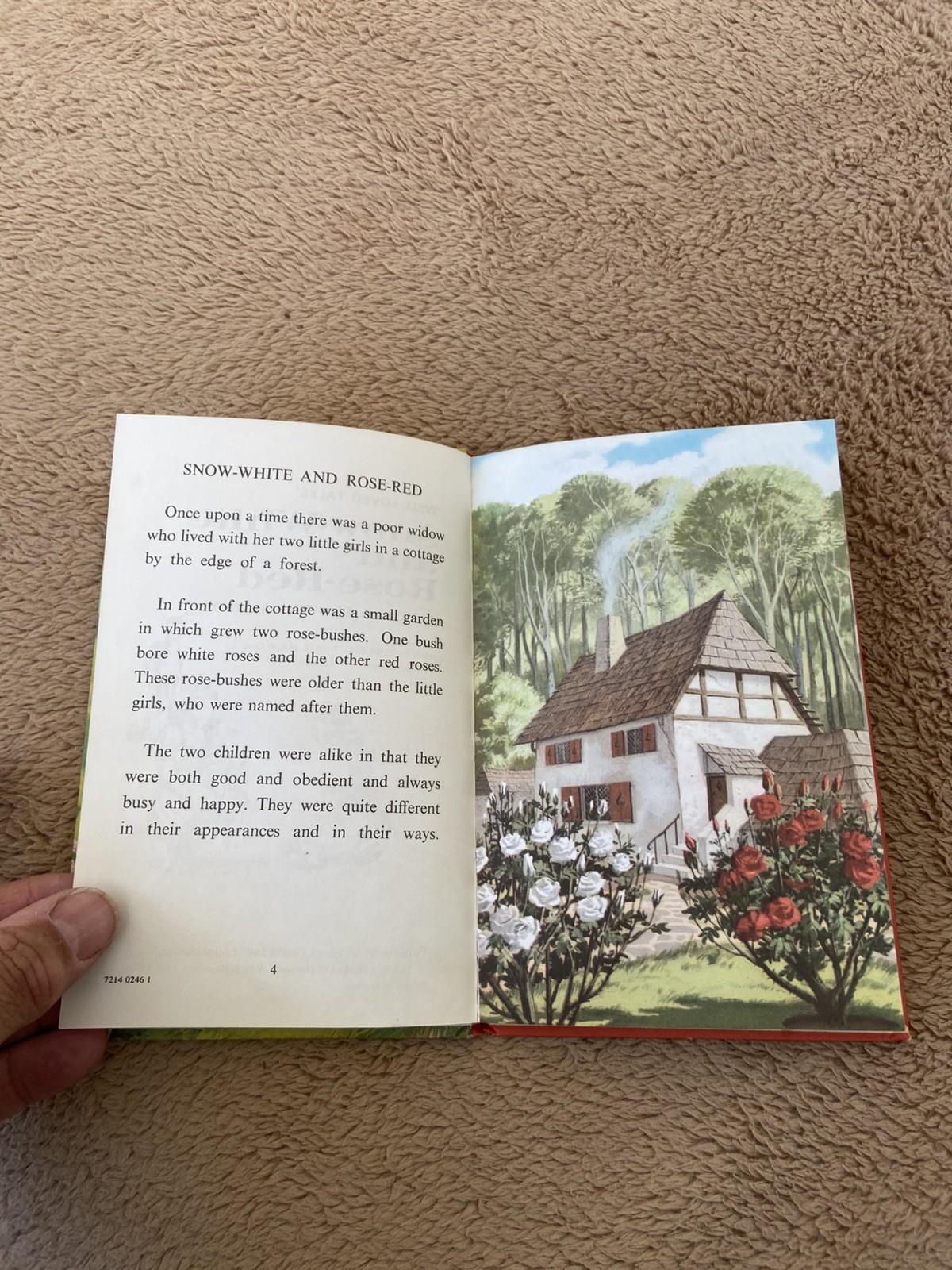 LADYBIRD BOOK – Well Loved Tales: Snow White and Rose Red 15p 606d WLT
