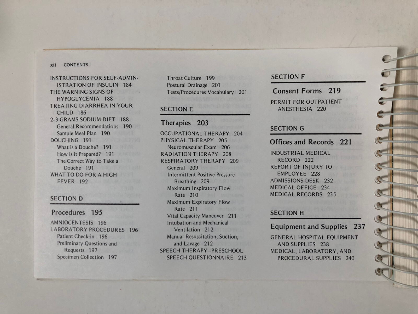 Medical Spanish: The Instant Survival Guide by Wilber and Lister (1983, Spiral)