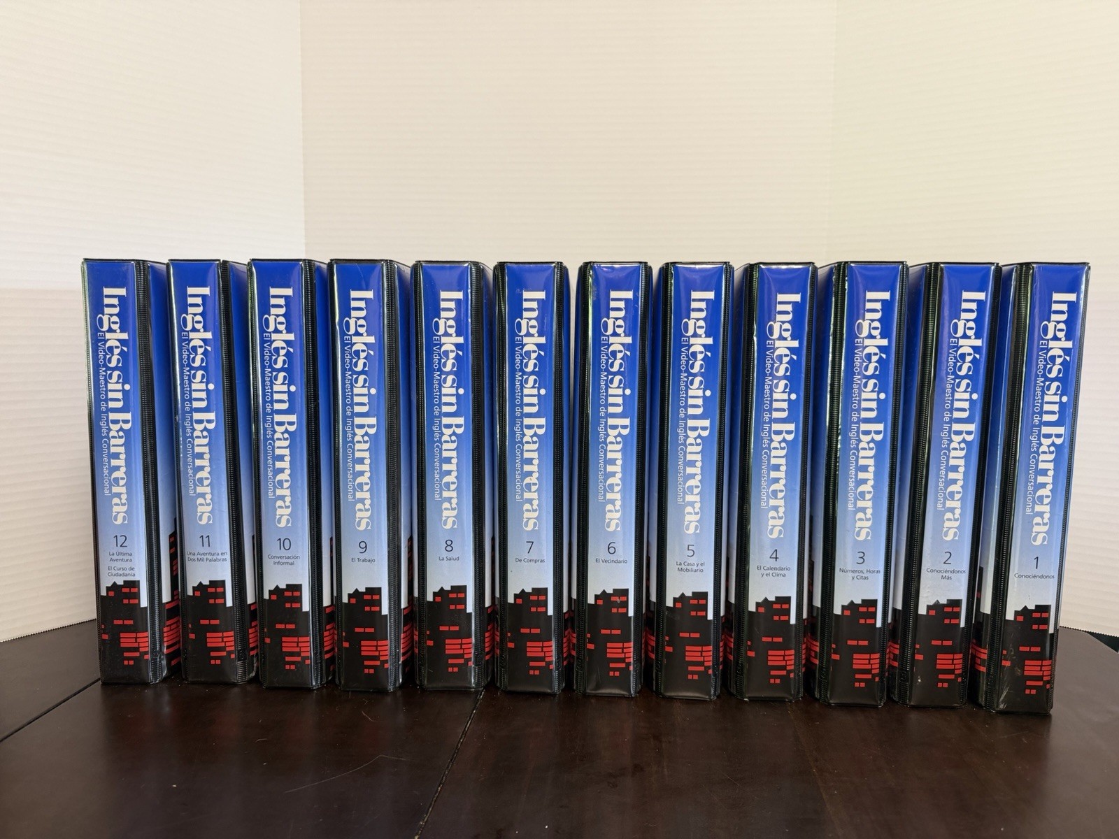 Ingles sin Barreras Vol 1-12 Near Complete: 11 Manuals, 12 Workbooks, 12 VHS.