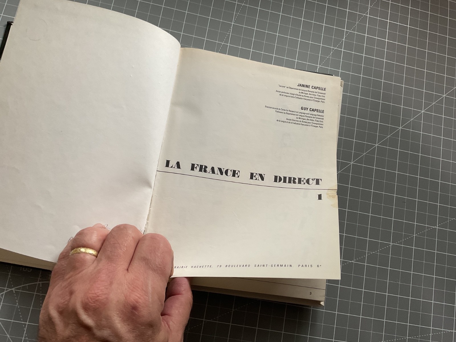Vintage La France En Direct 1 & 2 1982 Hachette French Language textbooks