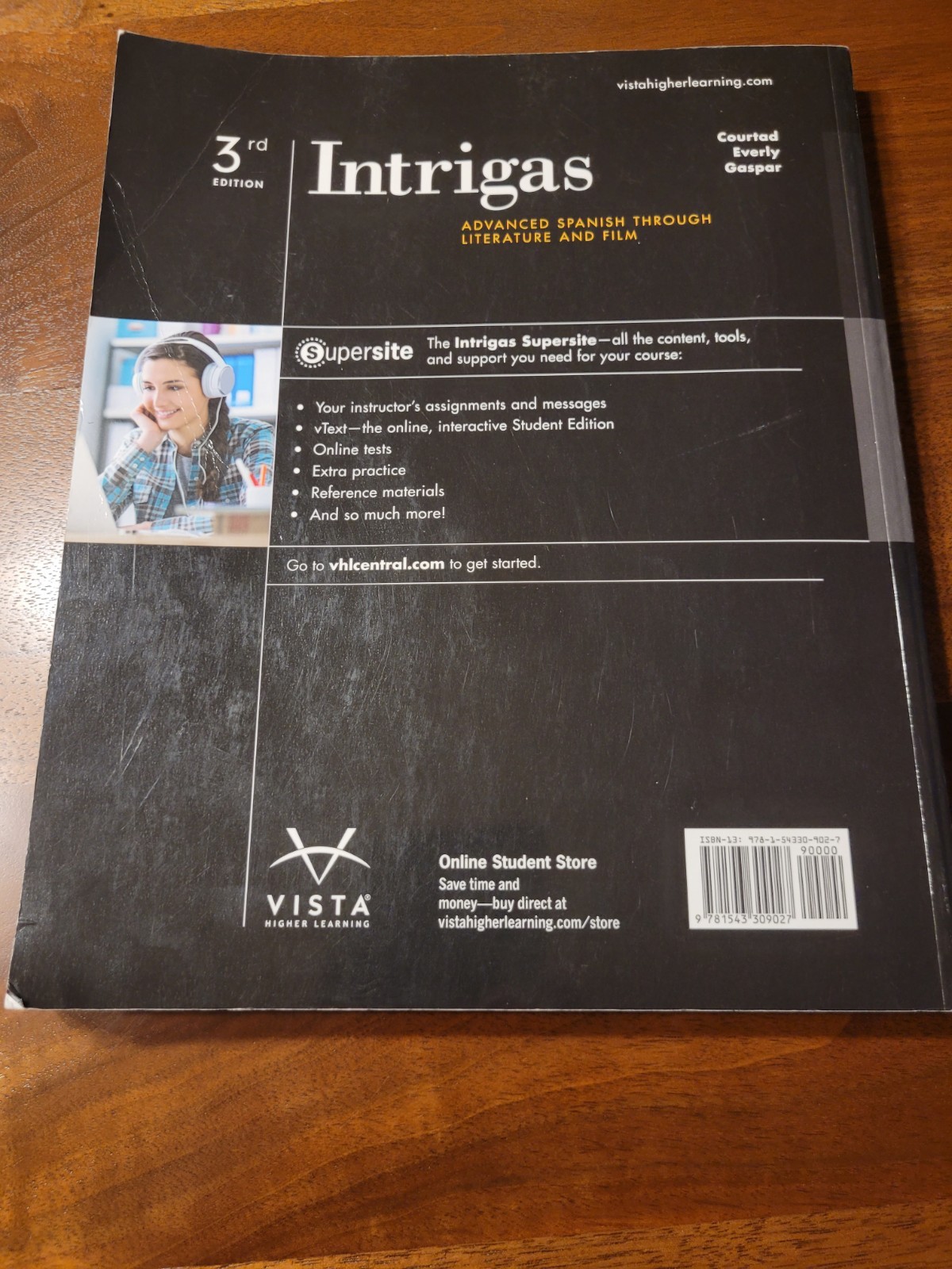 Intrigas: Advanced Spanish Through Literature and Film