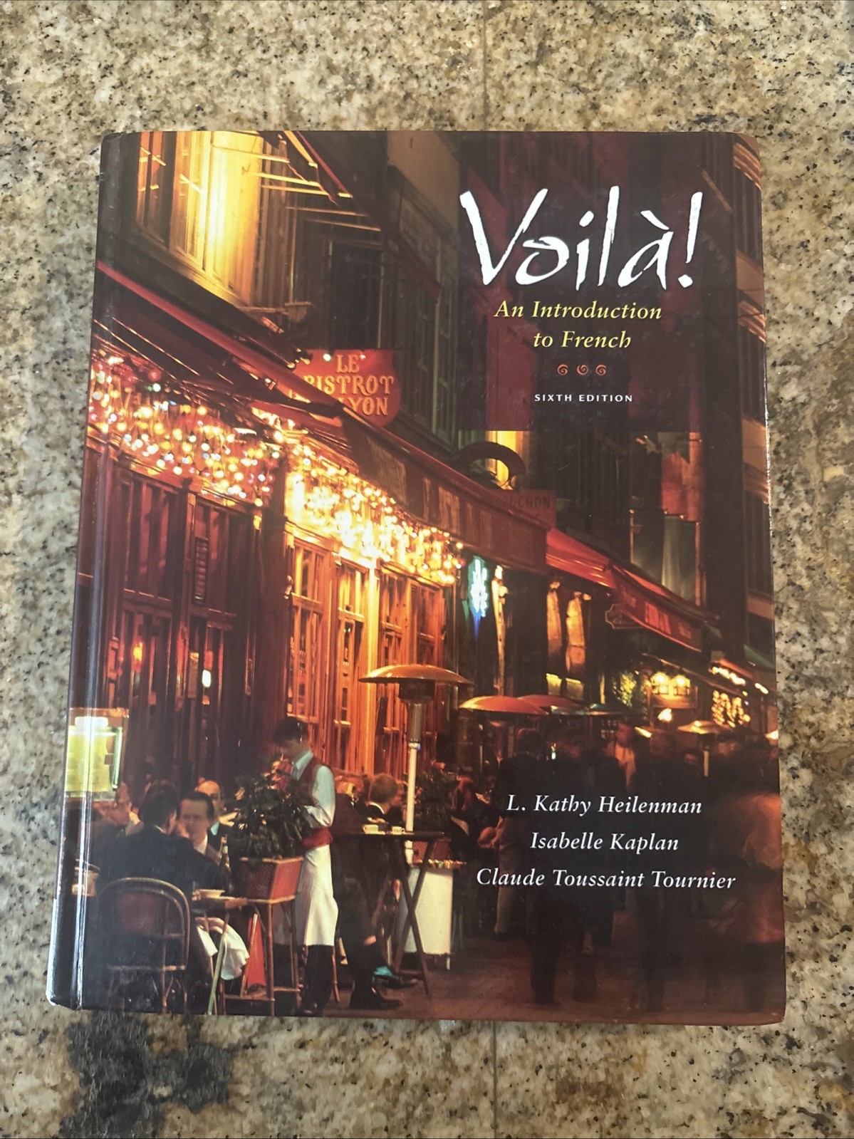 Voila!: An Introduction to French (with Audio CD) (World Languages) – GOOD