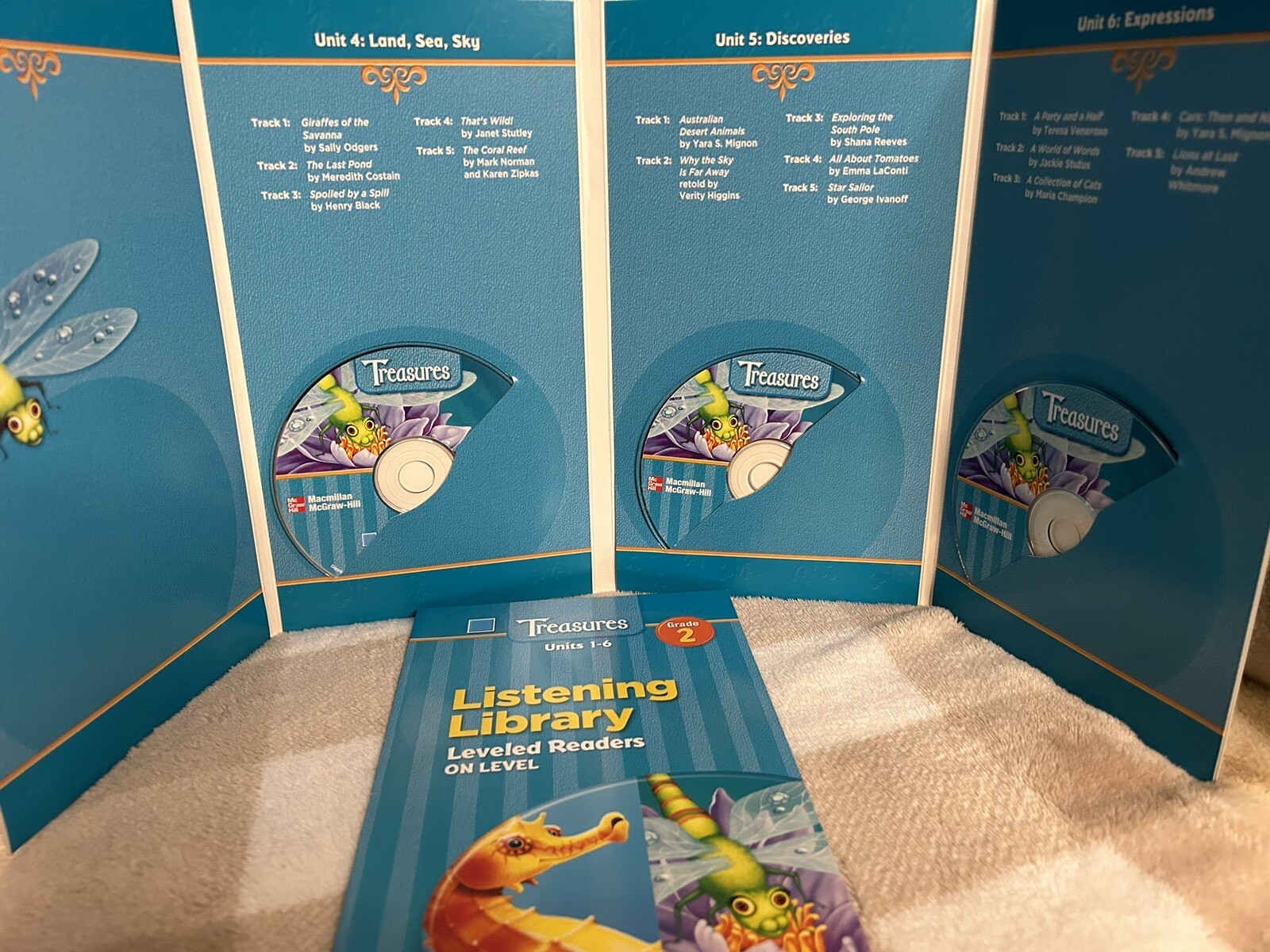 Macmillian/McGraw-Hill Treasures Listening Library Grade 2 Leveled Readers CDs