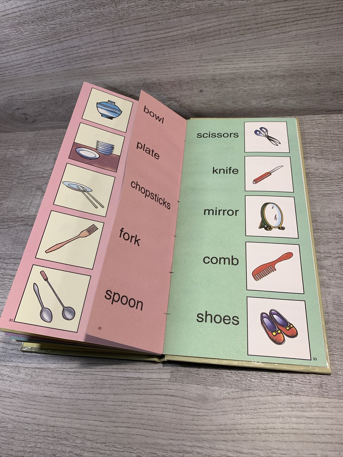 A Childrens English-Chinese Picture Word Book 3 Book Set Hardcover EUC!