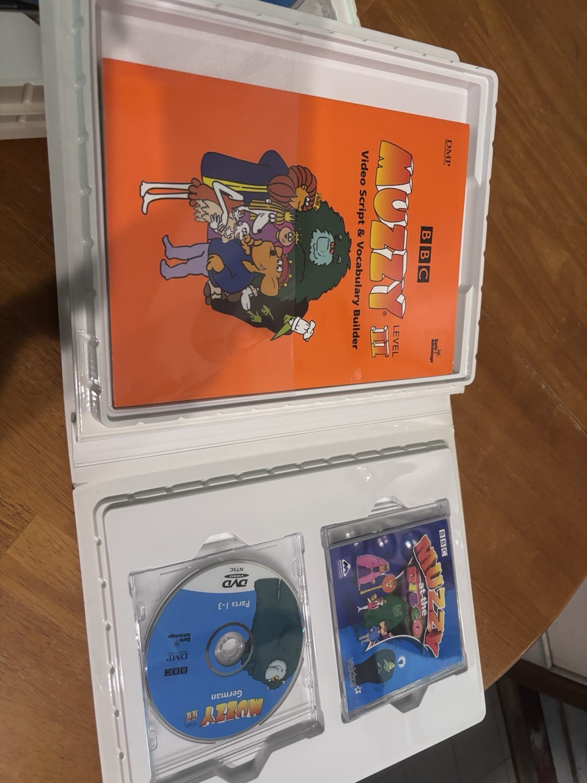 Learn German Bundle Muzzy/Findet Nemo Monsters Inc/3DVDs/books/Small DVD Player