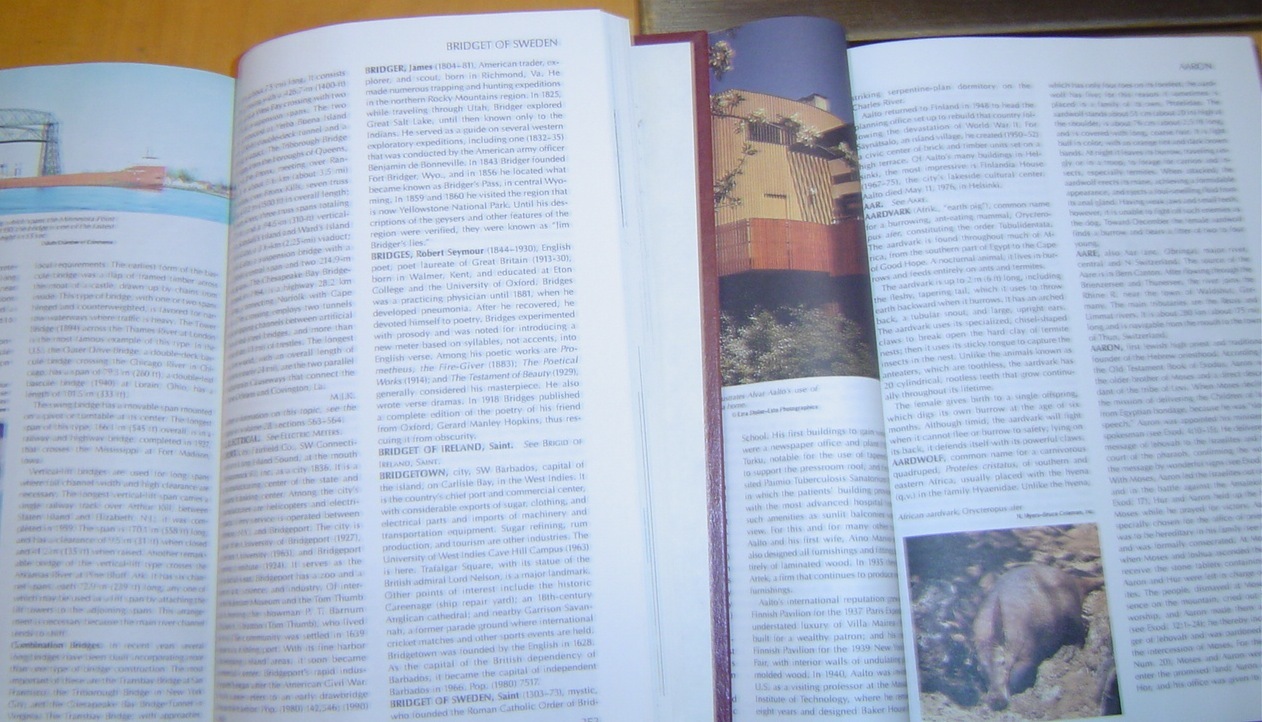FUNK & WAGNALLS NEW Encyclopedia volumes 1 & 4 2 books PRINTED IN USA GOOD CONDT