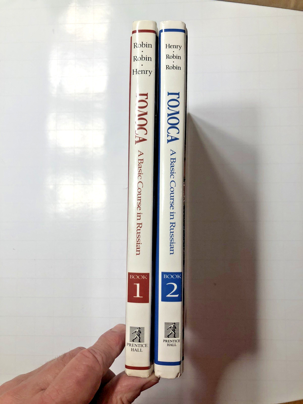 ГОЛОСА: A Basic Course in Russian Volumes 1 & 2 1st Edition 1994 Fine Condition
